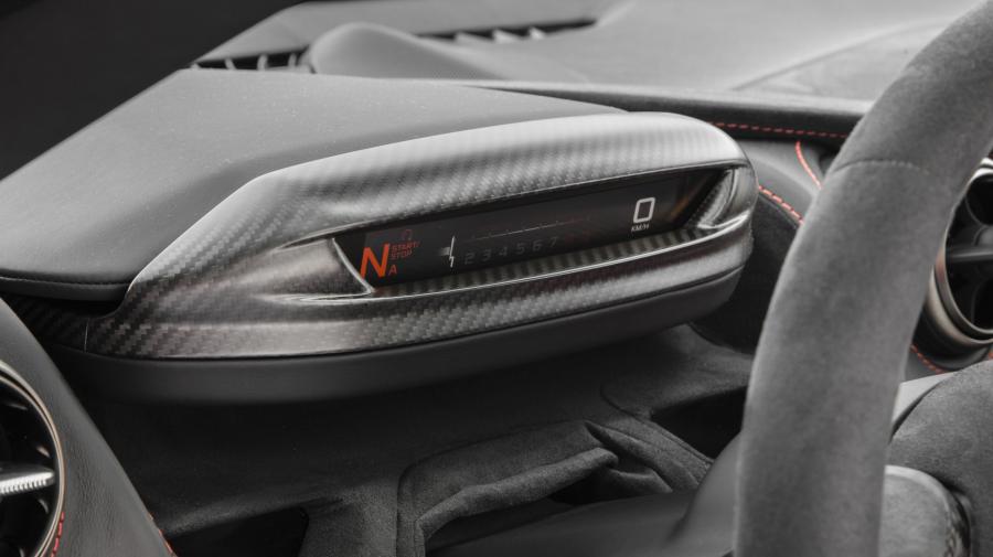 Панель приборов McLaren 720S Coupe 2017 года  (WW) (фото 64 из 160)